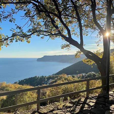 Una Finestra Sul Mare Home1-Affitti Brevi Liguria Bergeggi